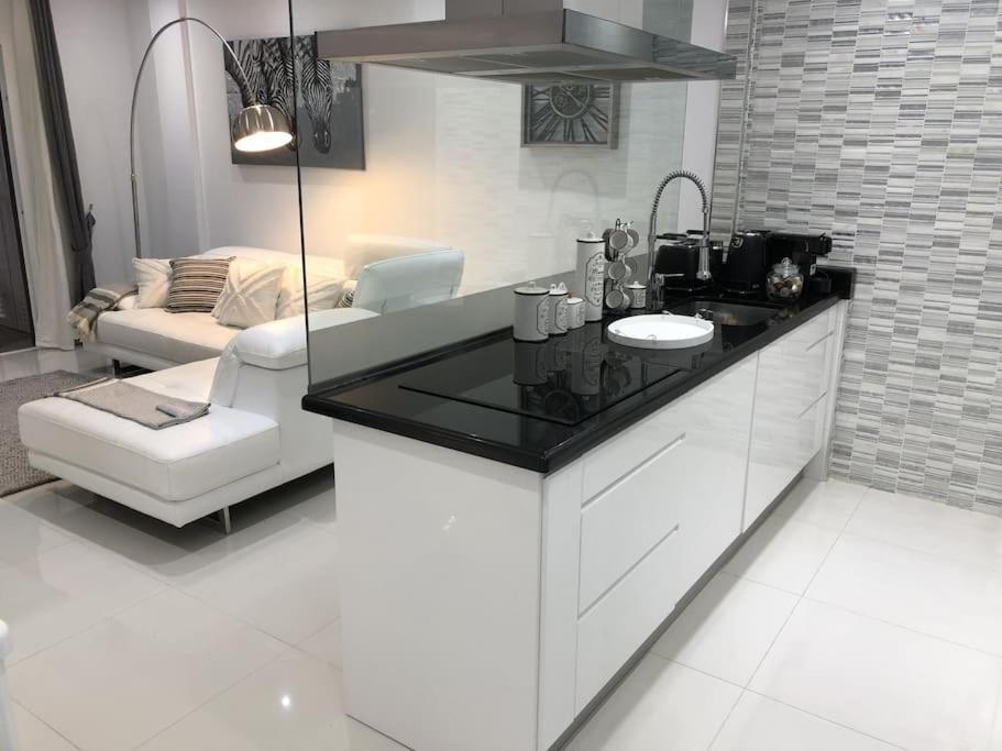 Apartamento Con Impresionantes Vistas Y Piscina Адехе Екстериор снимка