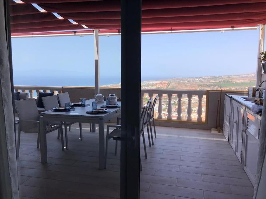 Apartamento Con Impresionantes Vistas Y Piscina Адехе Екстериор снимка