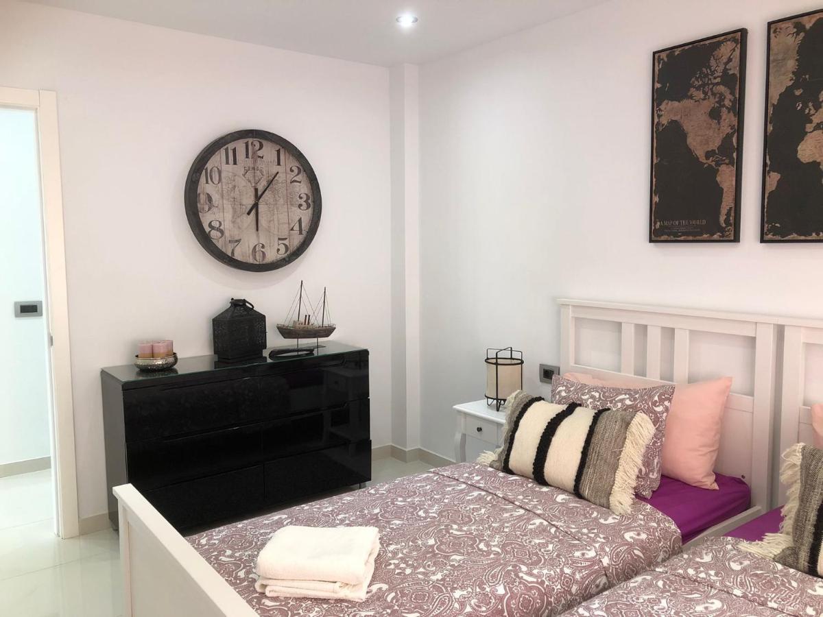 Apartamento Con Impresionantes Vistas Y Piscina Адехе Екстериор снимка